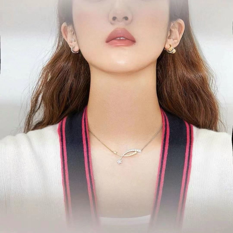 Ch**el necklaces